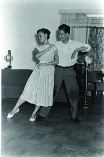 Bruce Lee performing cha-cha moves