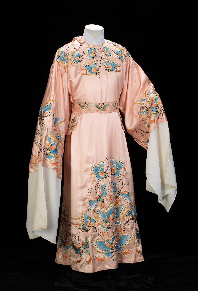 Pink Official Robe Embroidered with Butterfly Motifs