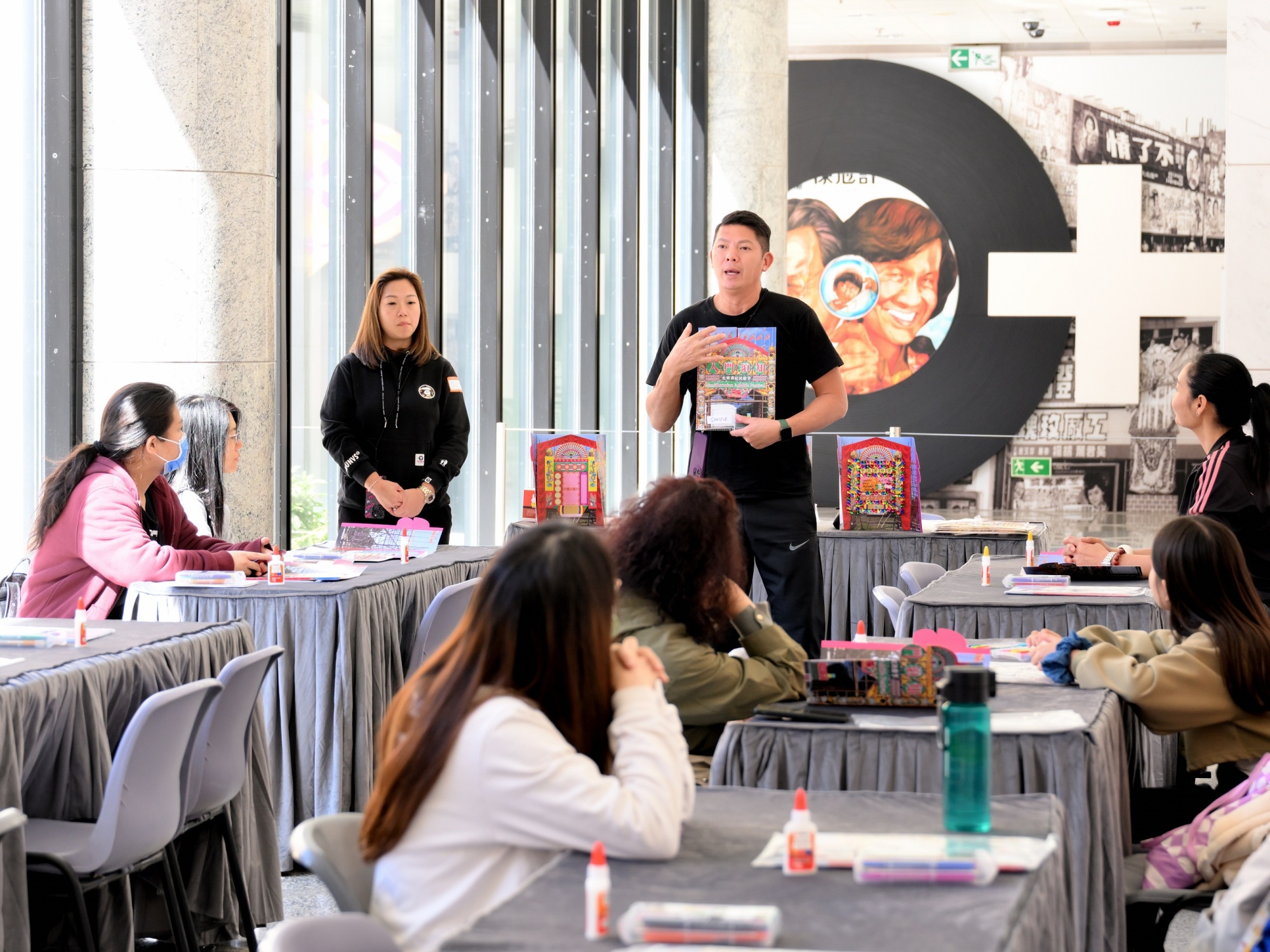 誠徵專業工作人員